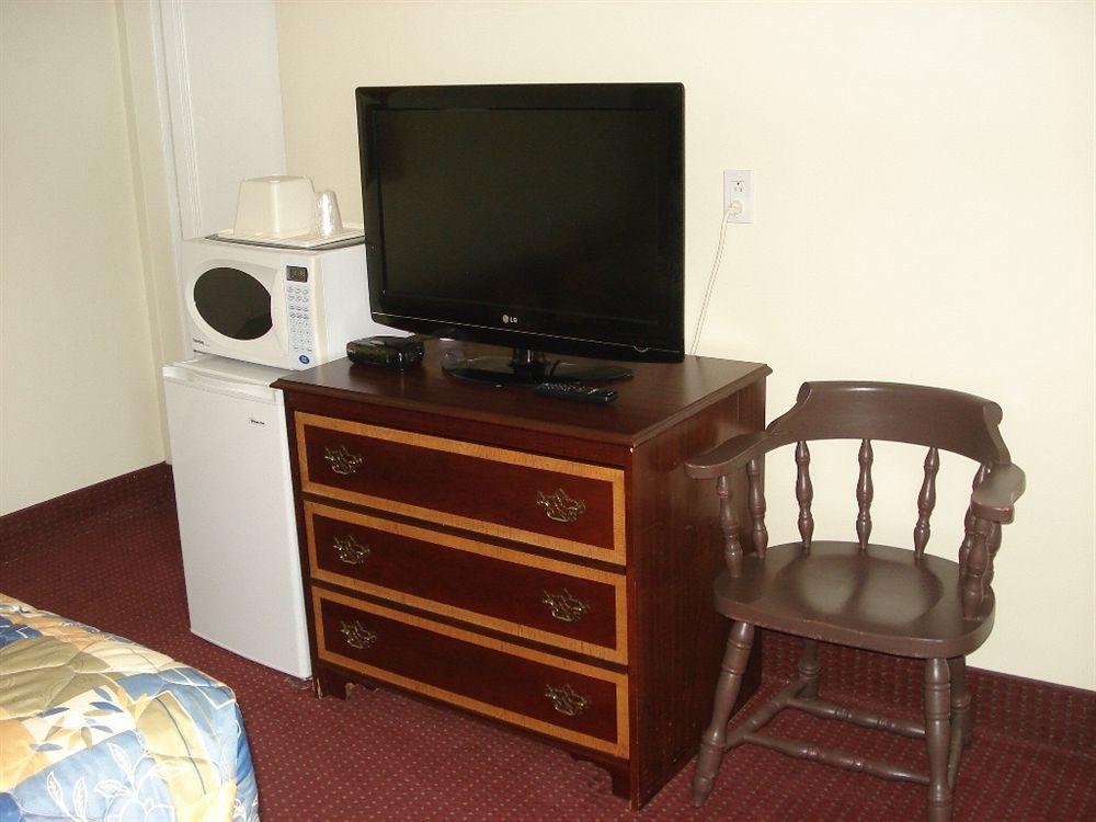 Lincoln Motel Sturgeon Falls ภายนอก รูปภาพ
