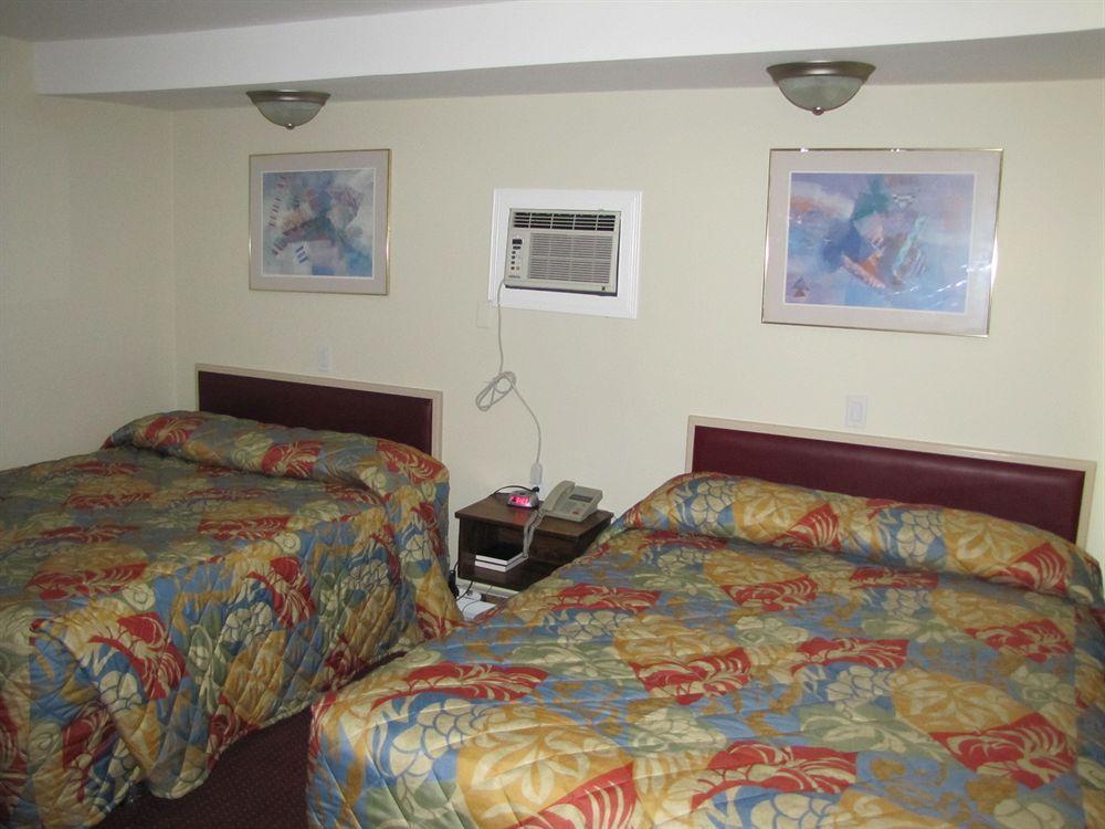 Lincoln Motel Sturgeon Falls ภายนอก รูปภาพ