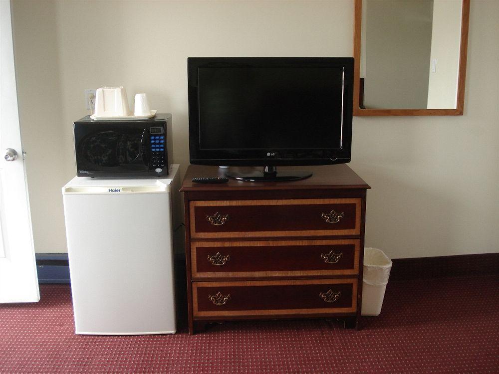 Lincoln Motel Sturgeon Falls ภายนอก รูปภาพ