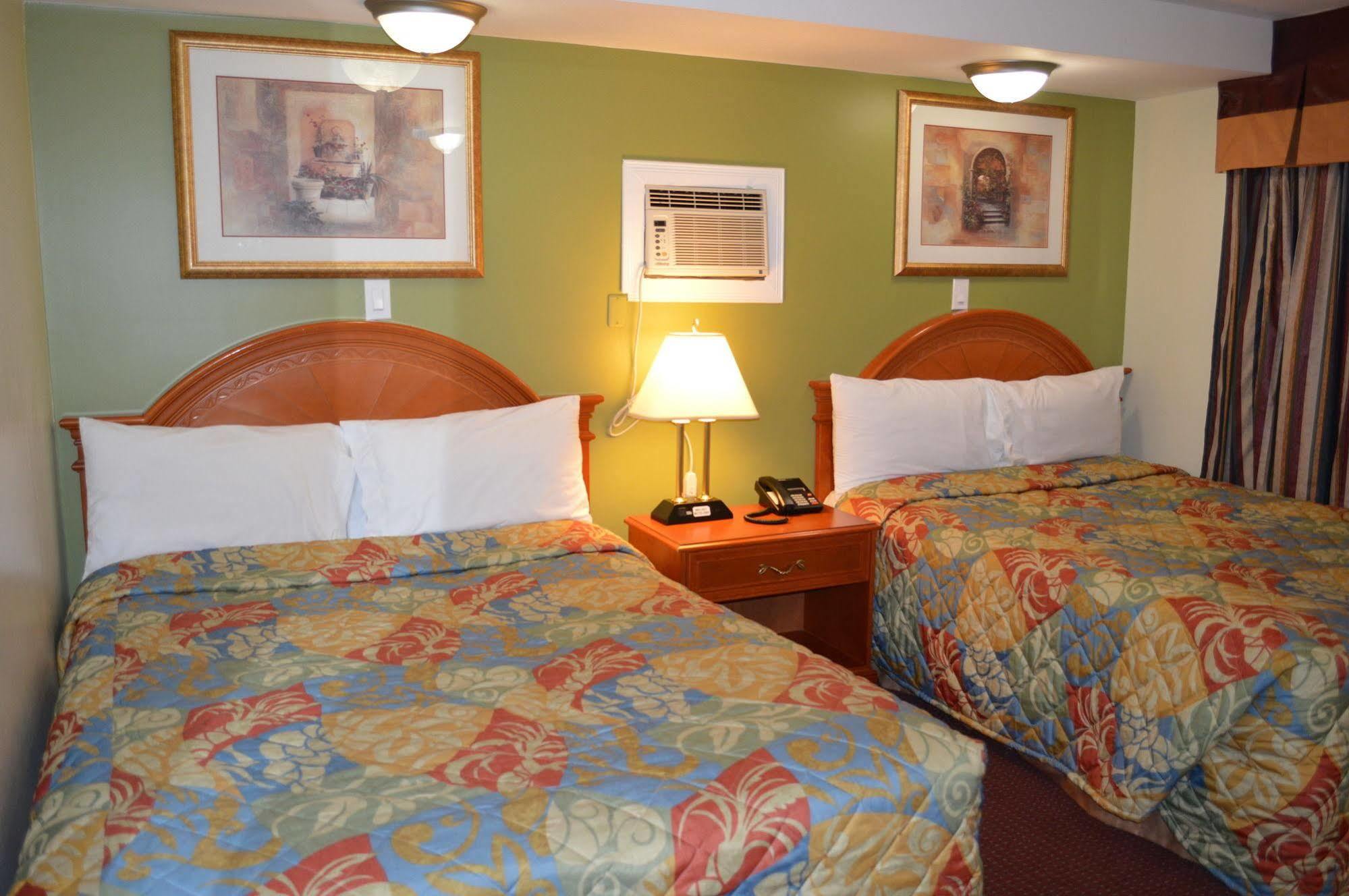 Lincoln Motel Sturgeon Falls ภายนอก รูปภาพ