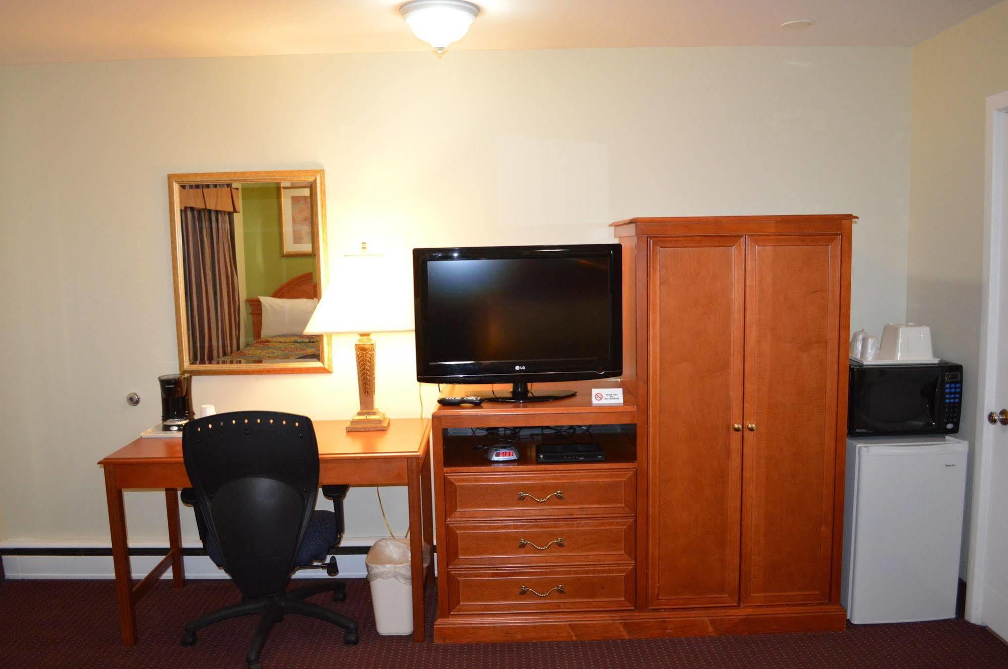 Lincoln Motel Sturgeon Falls ภายนอก รูปภาพ