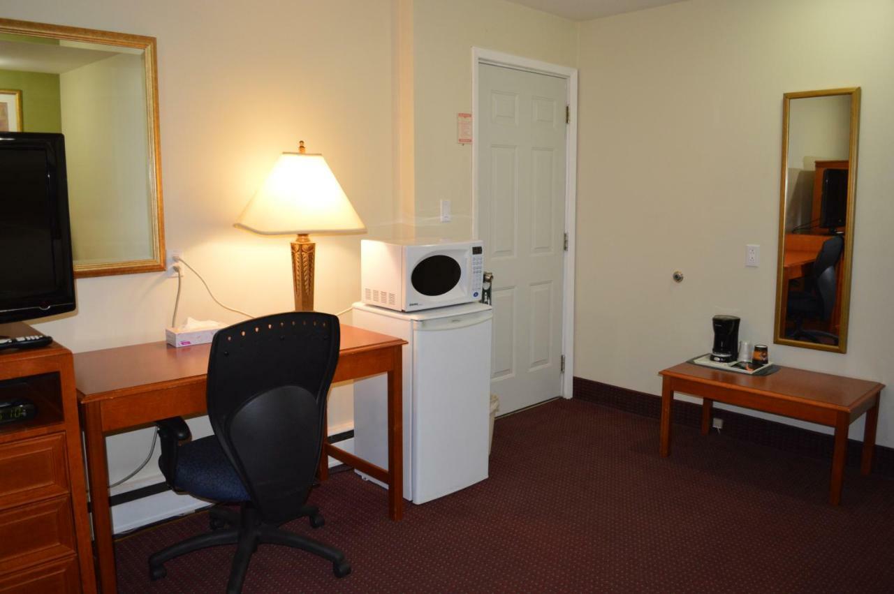 Lincoln Motel Sturgeon Falls ภายนอก รูปภาพ