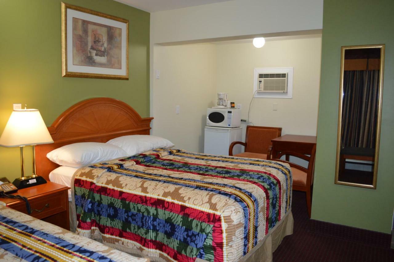 Lincoln Motel Sturgeon Falls ภายนอก รูปภาพ